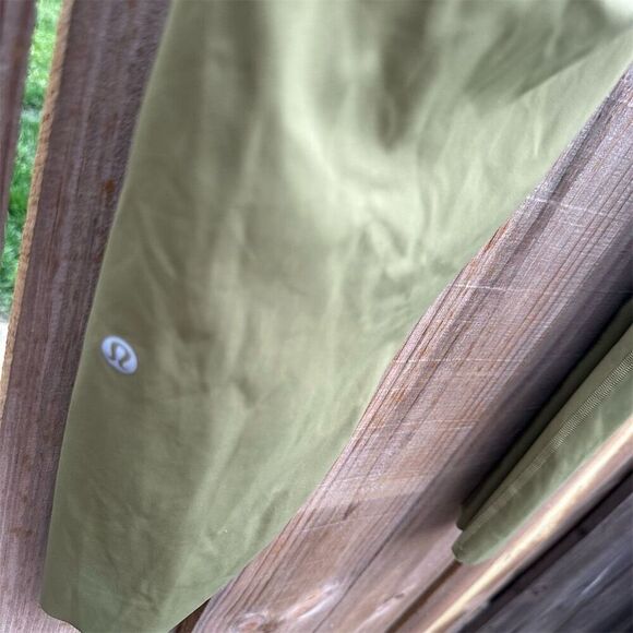 Lululemon Women's High-Rise Leggings Green Size 14 with Pockets - Picture 5 of 8